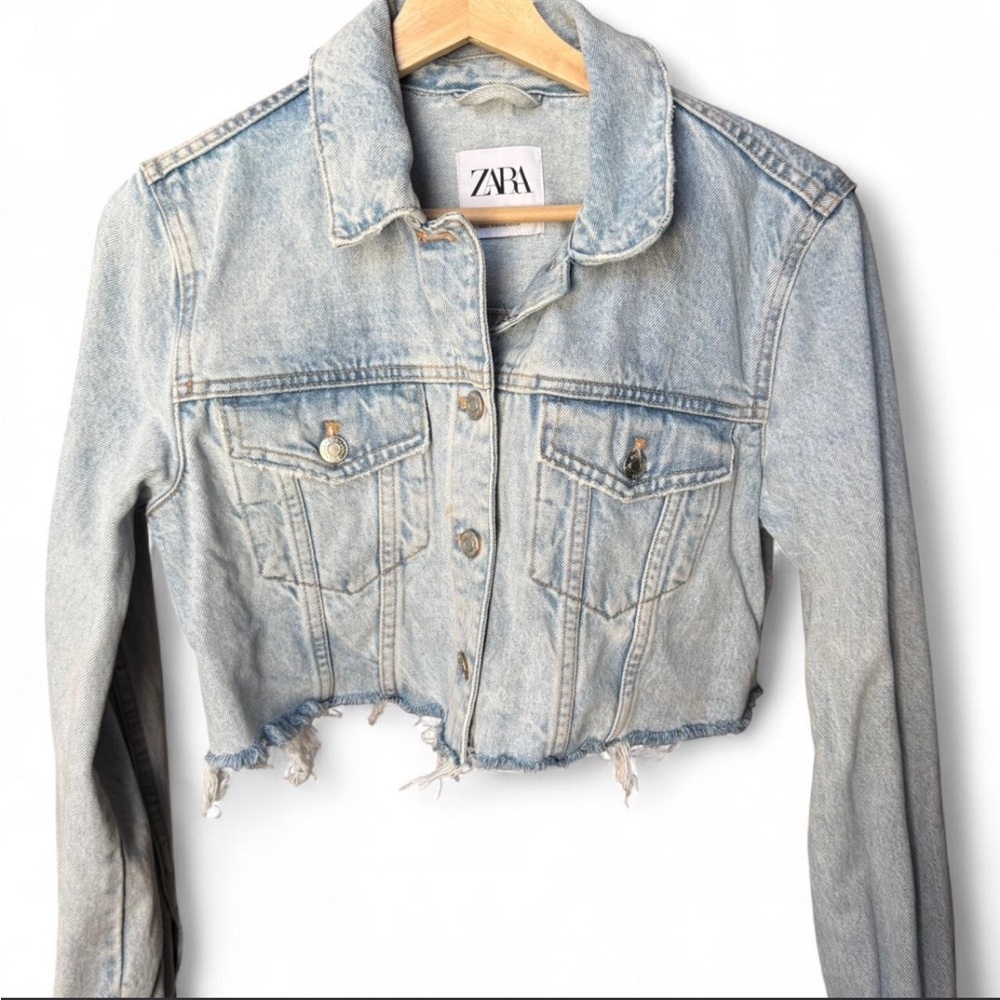 Zara Women's Cropped Light Blue Jean Jacket